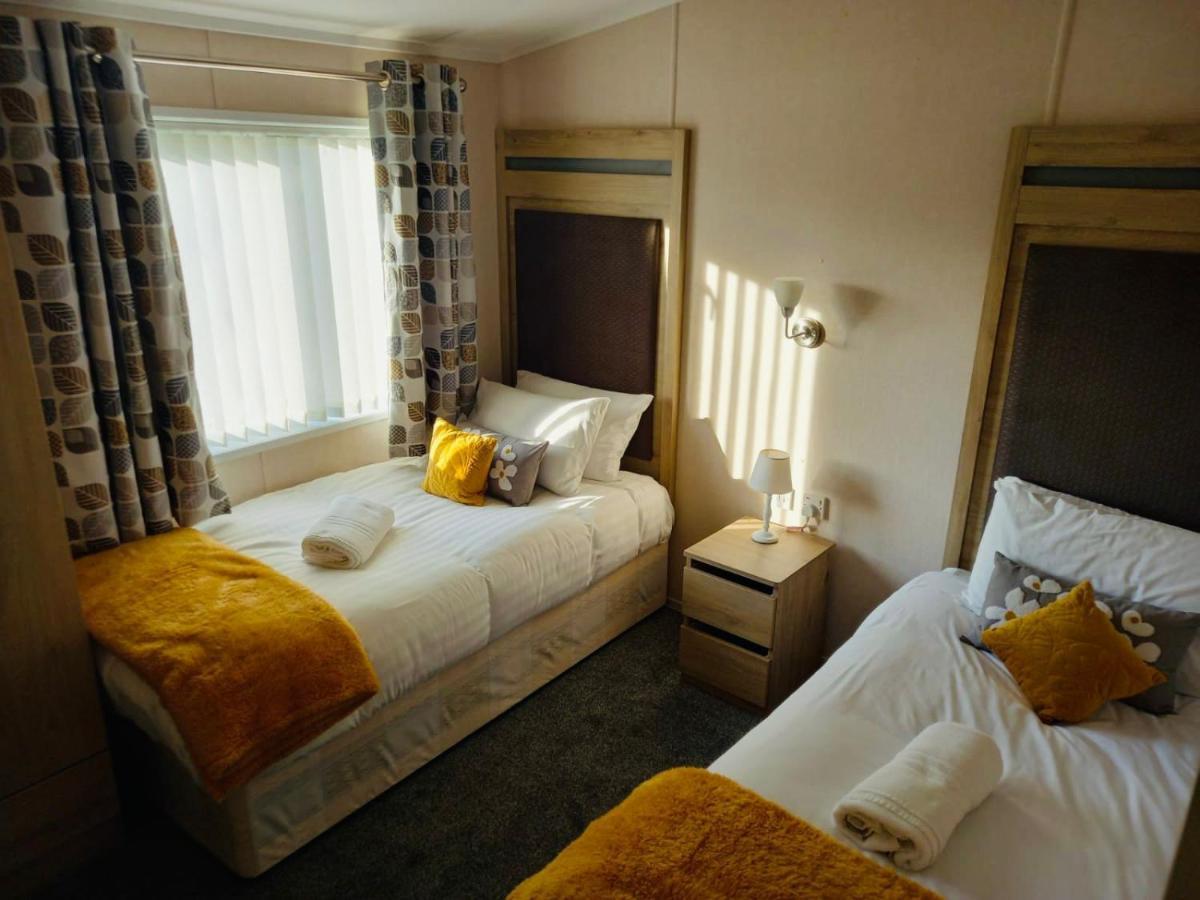 Rowan Lodge With Hot Tub Malton Ngoại thất bức ảnh